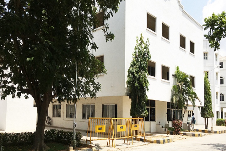 https://cache.careers360.mobi/media/colleges/social-media/media-gallery/2982/2020/9/9/Campus View of Sri Muthukumaran Institute of Technology Chennai_Campus-View.jpg